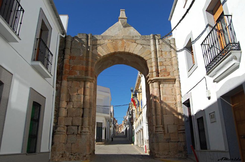 Puerta de la Villa de Santa Eufemia, Spagna villaggi, città dell'Andalusia