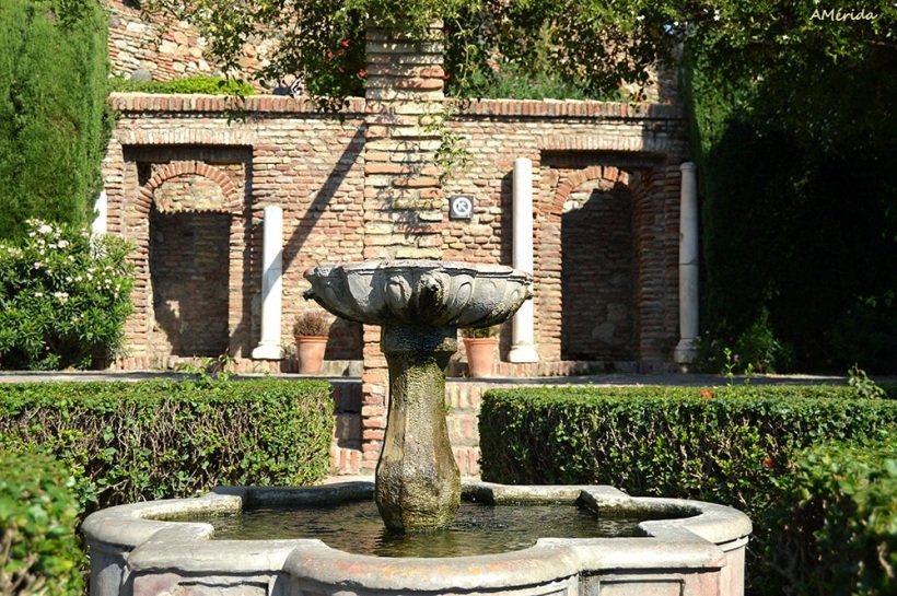 Fuente patio de Armas de la Alcazaba de Málaga