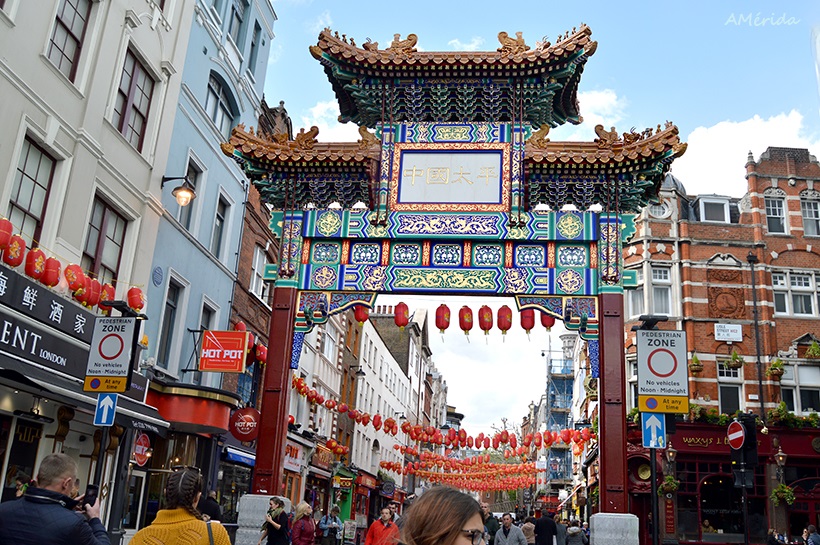 Puerta de entrada al Barrio Chino de Londres (Chinatown of London)